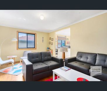 30 Syme Street, South Hobart, Tas 7004 - Photo 2