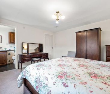 3 bedroom detached bungalow to rent - Photo 6