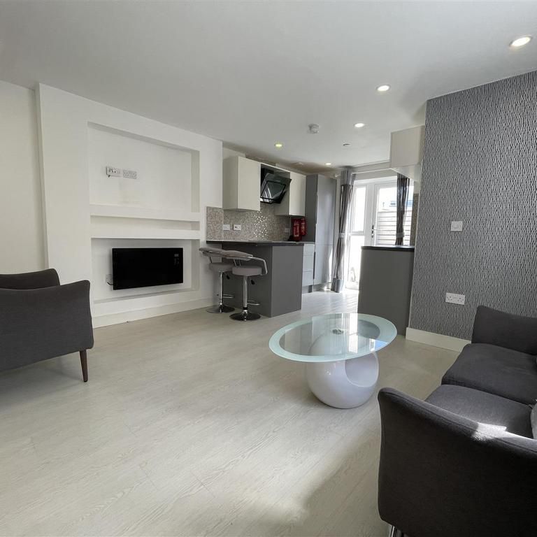 1 bedroom apartment to rent - Photo 1