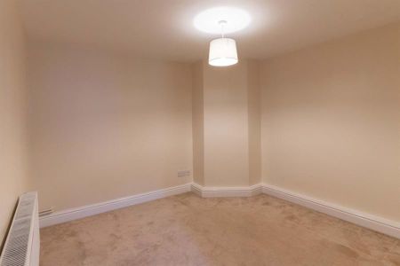 Saffron Walden, Essex - Photo 2