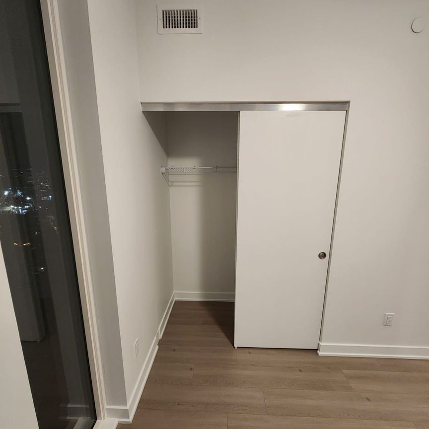 For Lease - 25 Wellington Street Unit# 3303, Kitchener, Ontario - Photo 1