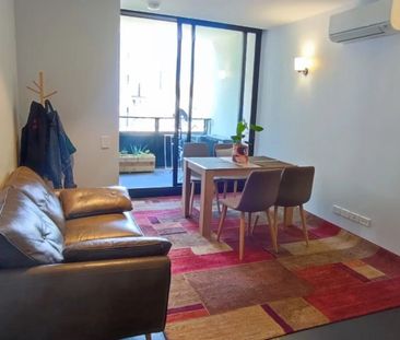 North Melbourne - Photo 1