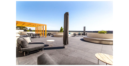 Light-Filled 2 Bedroom Apartment in Malvern East - Photo 5