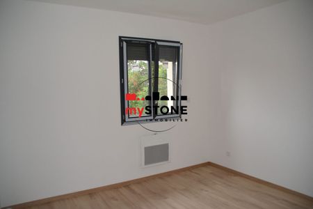 CHANEINS – A LOUER Maison T4 neuve – 3 chambres – extérieur privatif et garage - Photo 4