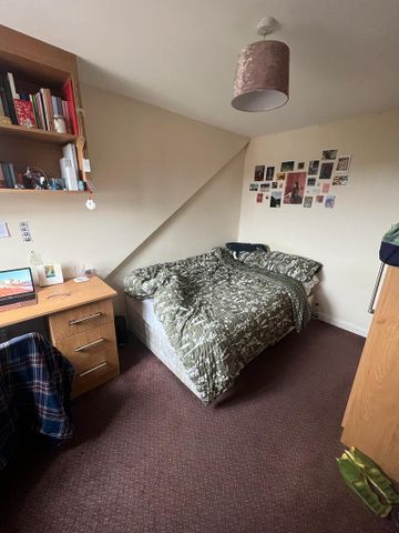 6 bedroom terraced house to rent - Photo 4