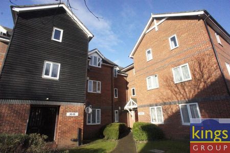 1 bedroom flat to rent - Photo 2