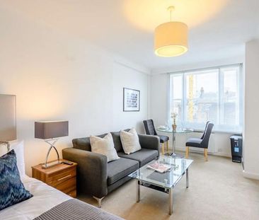 Studio to rent - Photo 1