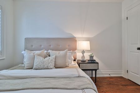 For Lease - 136 Bowood Avenue, Toronto, Ontario - Photo 4