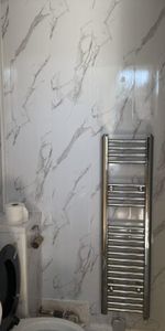 1 bedroom block of apartments to rent - Photo 4