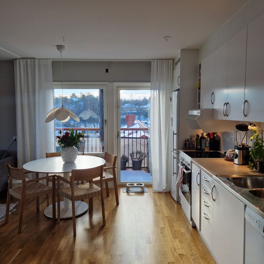 Bergåsvägen, Ingarö - Foto 1