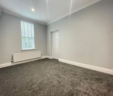 4 bedroom terraced house to rent - Photo 2