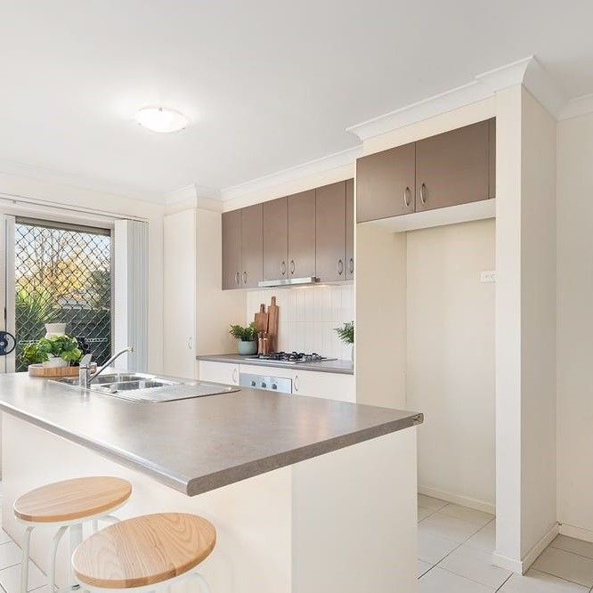 Beautifully Maintained 3-Bedroom Home in Prime Pakenham Location! - Photo 1