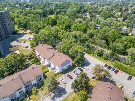 For Lease - 15 Banner Road Unit# M, South of Baseline to Knoxdale, Ontario - Photo 4