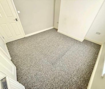 Oxford Street, Griffithstown, Pontypool, NP4 - Photo 1