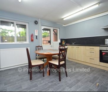 4 Bedroom Houses, University Leeds City Centre - Photo 4