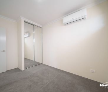 Modern Family Home - Photo 4