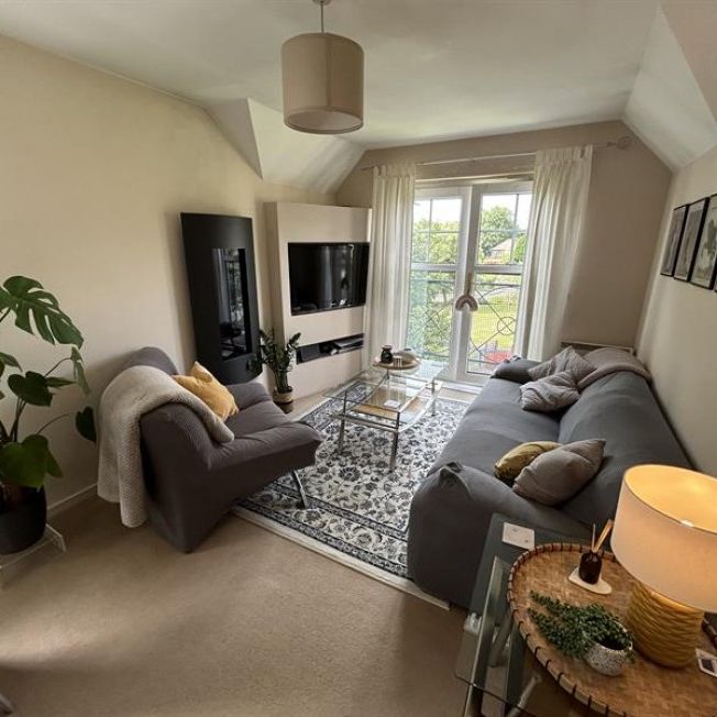 2 Bedroom Apartment To Let - Photo 1