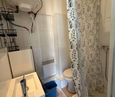 Location Appartement 1 pièce 12m² AVIGNON 84000 - Photo 1