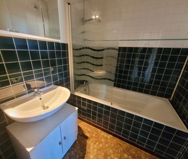 Location Appartement 2 pièces 48m² BOULOGNE SUR MER 62200 - Photo 3