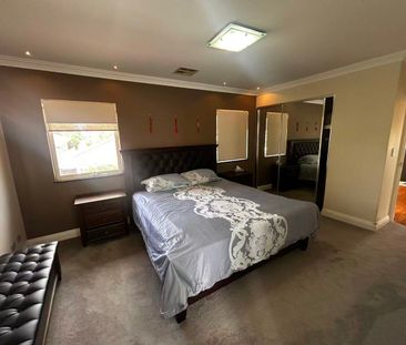 Stylish Family Living in a Prime East Victoria Park Location - 62C Hubert Street, East Victoria Park - Photo 6