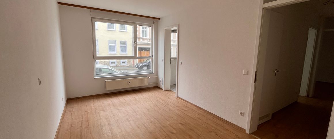 2-Raum-Wohnung, 46,7 m², Lift, Bad mit Wanne & Fenster, separates WC. - Photo 1
