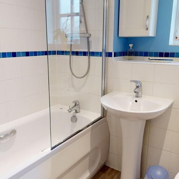 3 bedroom terraced house to rent - Photo 1