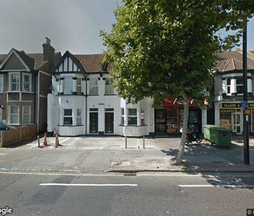 Room in a Shared Flat, Brighton Road, CR2 - Photo 1