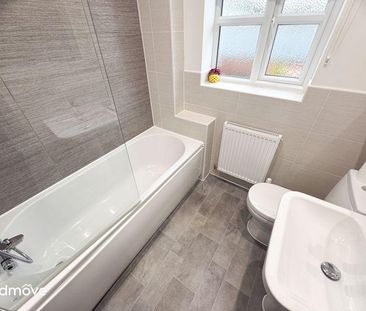 3 bedroom semi-detached house to rent - Photo 4