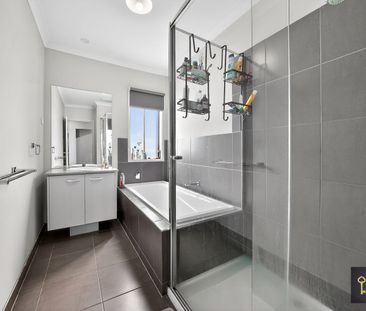 Beautiful House in Great Location - Photo 5