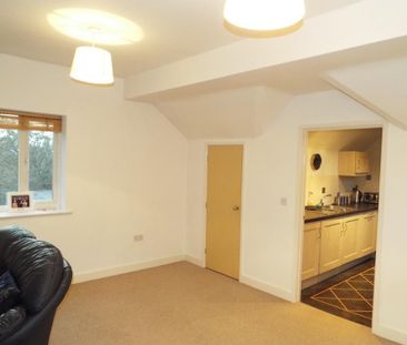 2 bedroom apartment to rent - Photo 3