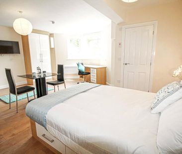Studio to rent - Photo 6