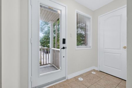 For Lease - 5050 Intrepid Drive Unit# 20, Mississauga, Ontario - Photo 2