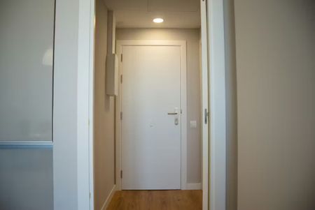 Carrer de Sants, Barcelona, Catalonia 08014 - Foto 4