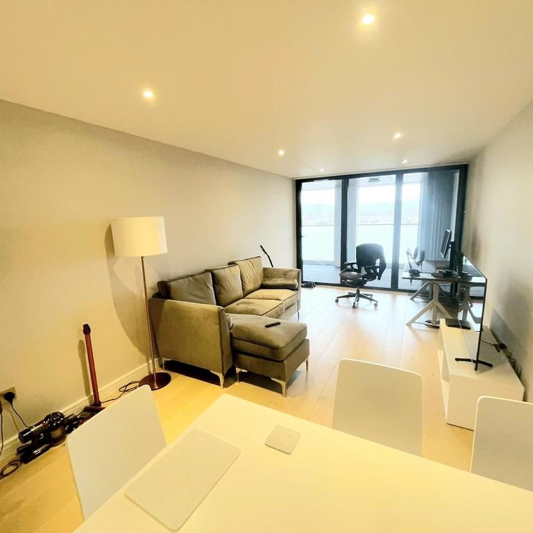 1 bedroom flat to rent - Photo 1