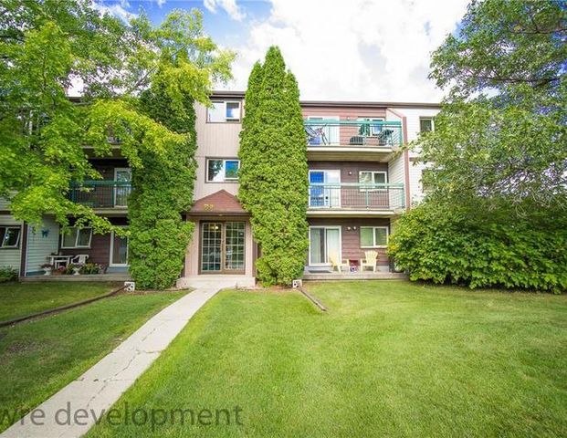 Park Villa West | 512 Gagnon St., Winnipeg - Photo 1