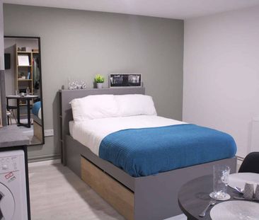 Six Bed Apartment (Shared) - Photo 6