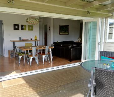 Modern Garden Apartment with Covered Deck - Photo 3