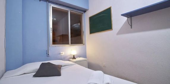 Carrer de Polo y Peyrolón, Valencia, Valencian Community 46021 - Photo 2