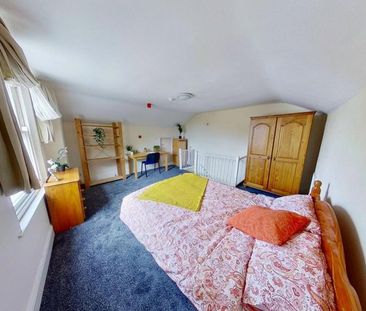 7 bedroom semi-detached house to rent - Photo 2