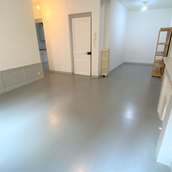 Location Appartement 2 pièces 53m² - Photo 1
