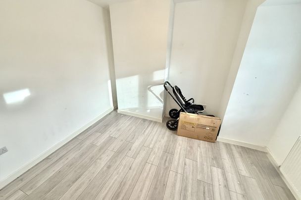 Clifton Road - Photo 1