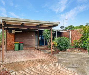 Rejuvenated Two Bedroom Half Duplex in Holloways Beach - Photo 6