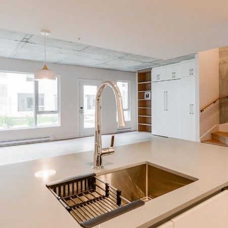 Magnifique maison de ville 4 1/2 - Photo 3