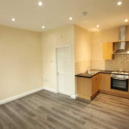 1 bedroom property to rent in Wednesbury - Photo 1