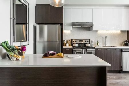 3830, Boul. St-Elzear O., 304, Laval - Photo 2