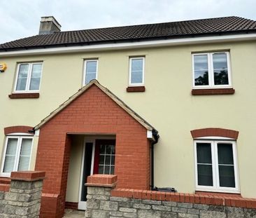 Room in a Shared House, Oxleigh Way, BS34 - Photo 1