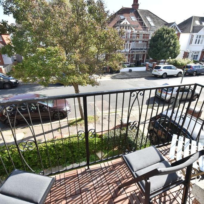 3 bedroom apartment to rent - Photo 1