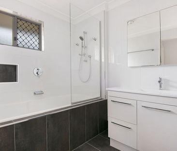 15 Marara Street, Algester QLD 4115 - House For Rent | Domain - Photo 5