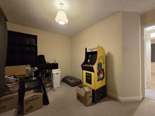 Regent Close, Halesowen, West Midland, B63 - Photo 1