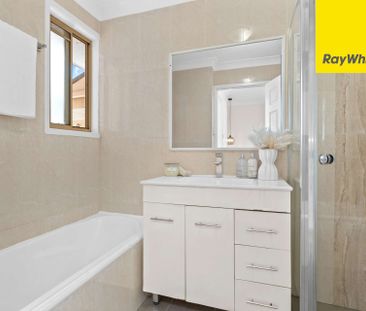FRESHLY UPDATED 3-BEDROOM TOWNHOUSE IN THE HEART OF LIDCOMBE - Photo 3